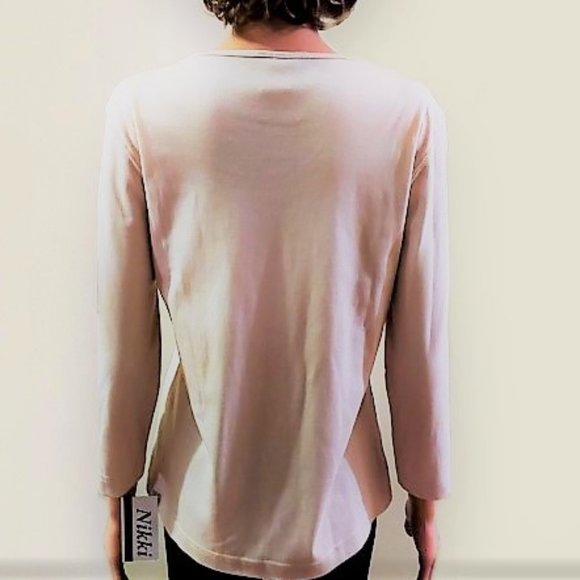 NIKKI Buff Embroidered Multi Floral below Neckline Top Size S NWT - Picture 5 of 5